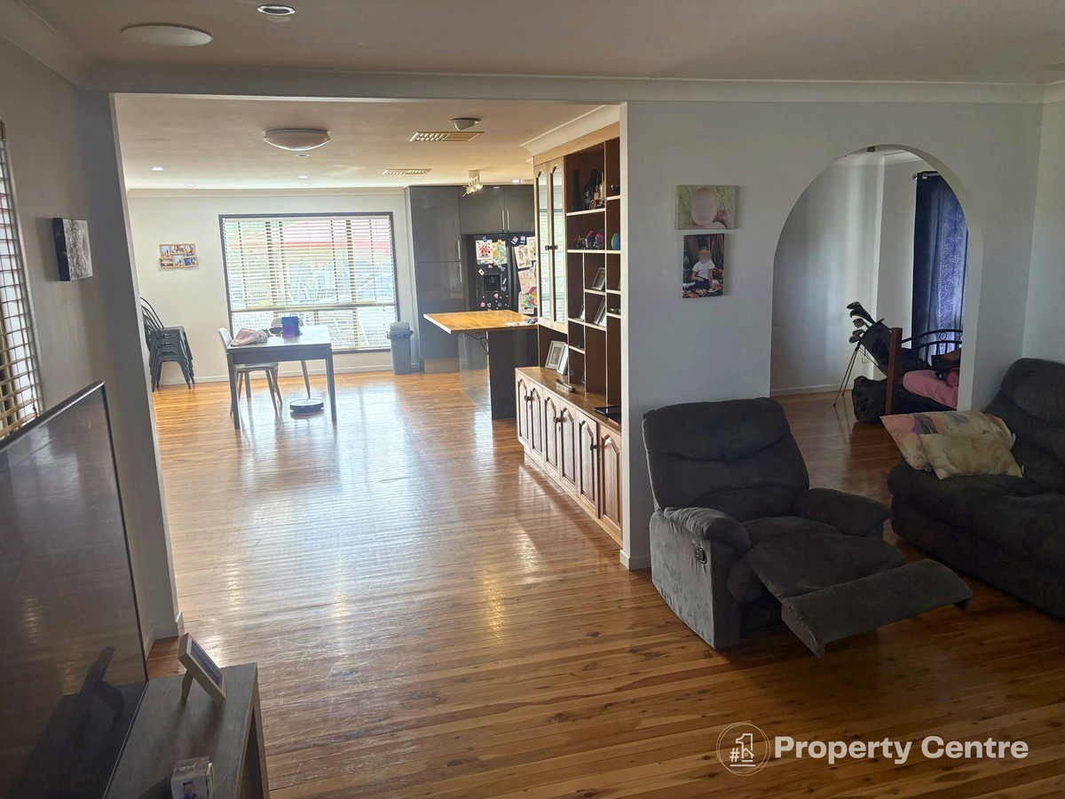 Spacious Family Home in a Quiet Cul-de-sac