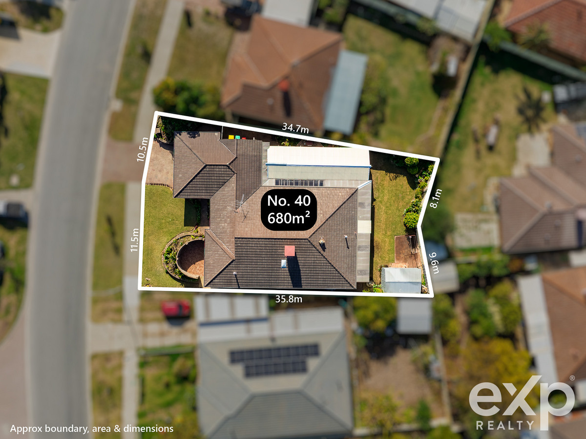 The Entertainer + Three Living Areas - 4 Bedrooms + Office