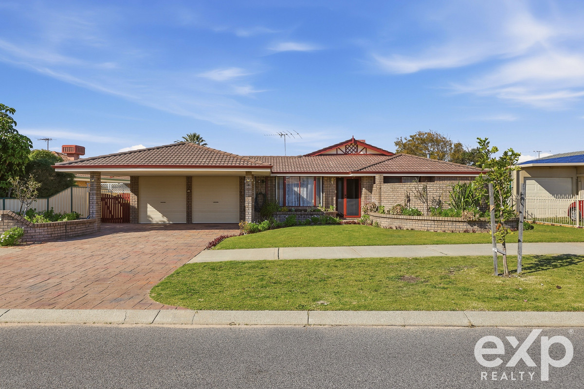 The Entertainer + Three Living Areas - 4 Bedrooms + Office