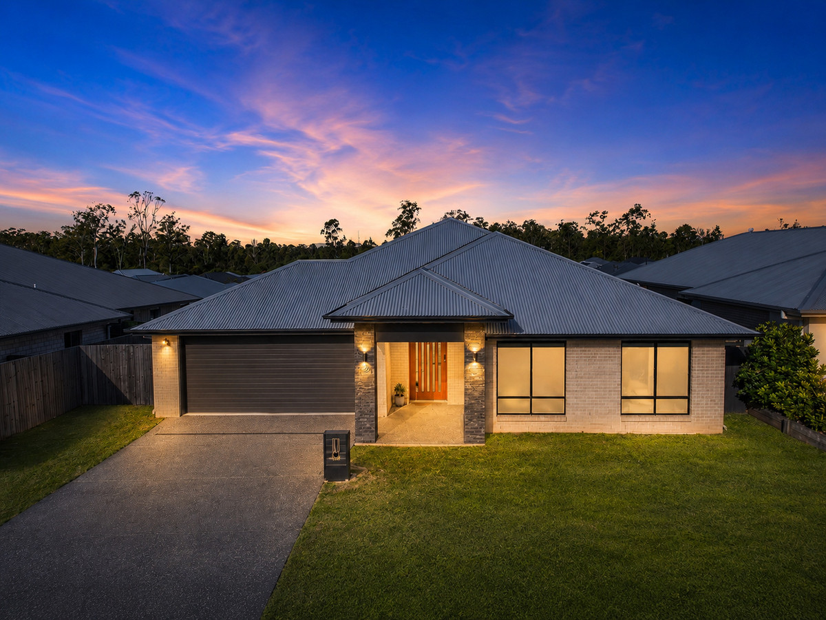 Luxury, Lifestyle & Room for the Whole Family