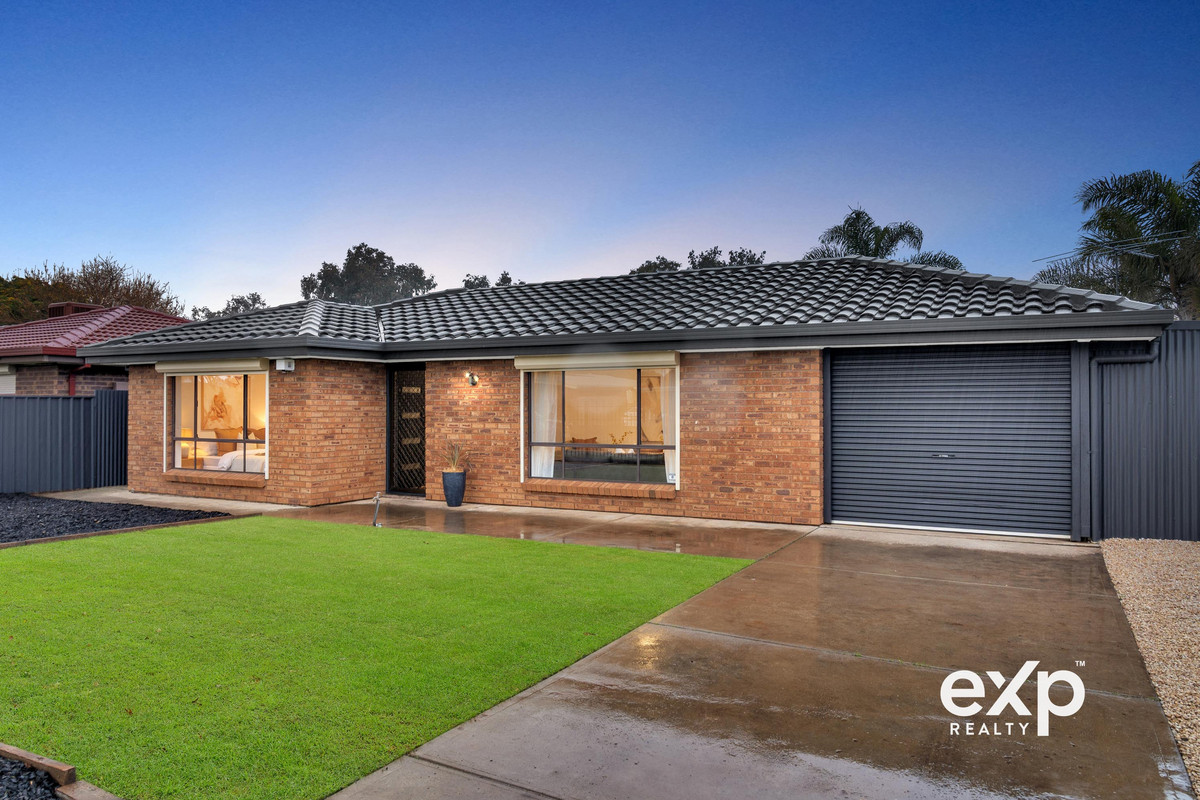 Fully Renovated Family Living with Space, Style & Outdoor Entertaining