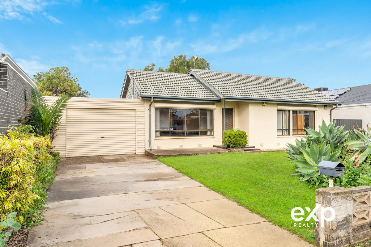 Wide Frontage • 674m² Allotment • Future Potential • Walk to Transport