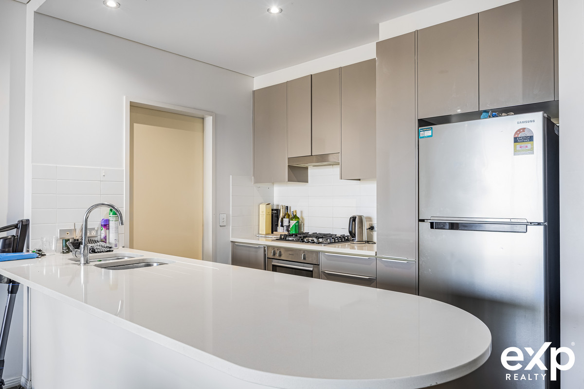 Spacious 2-Bedroom Apartment with Study & Oversized Car Space in Prime Southport Location