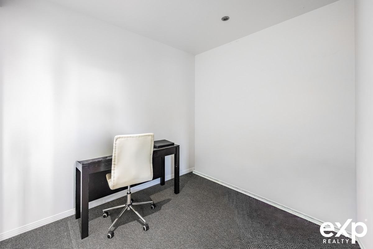 Spacious 2-Bedroom Apartment with Study & Oversized Car Space in Prime Southport Location