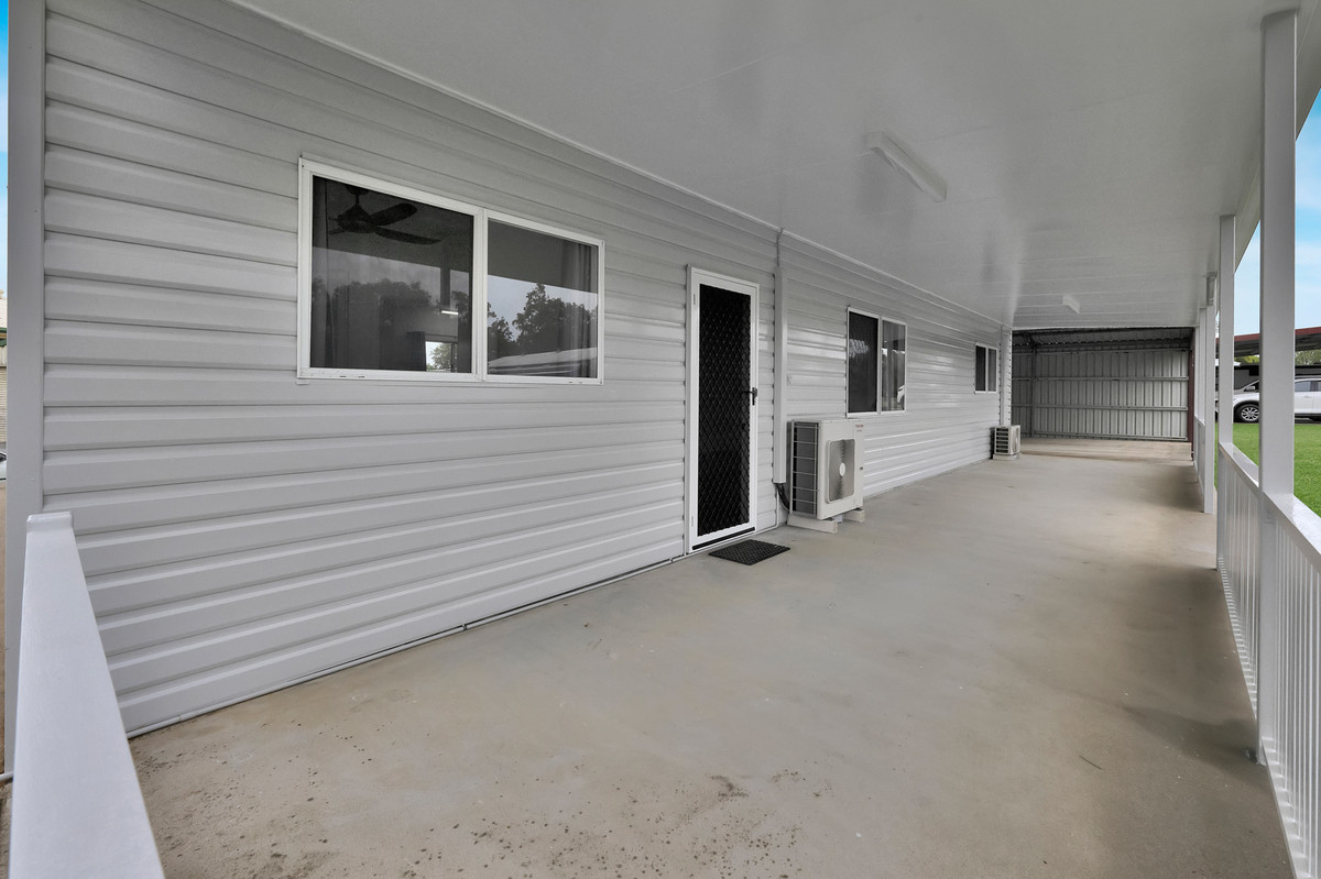 Seaforth Coastal Retreat – Your Sea Change and Tree Change in One