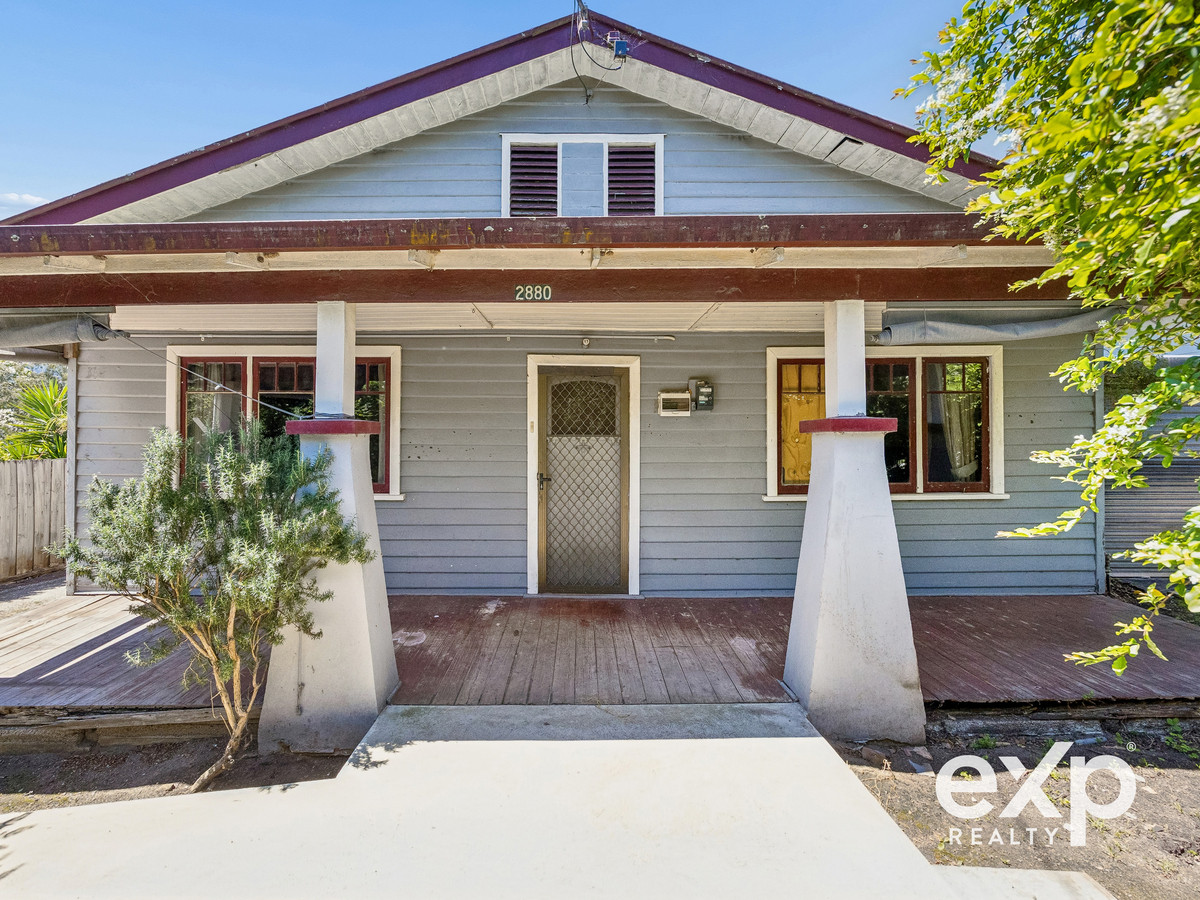 Residential for sale in Wesburn, 2880 Warburton Highway, Wesburn VIC 3799, 738 m²