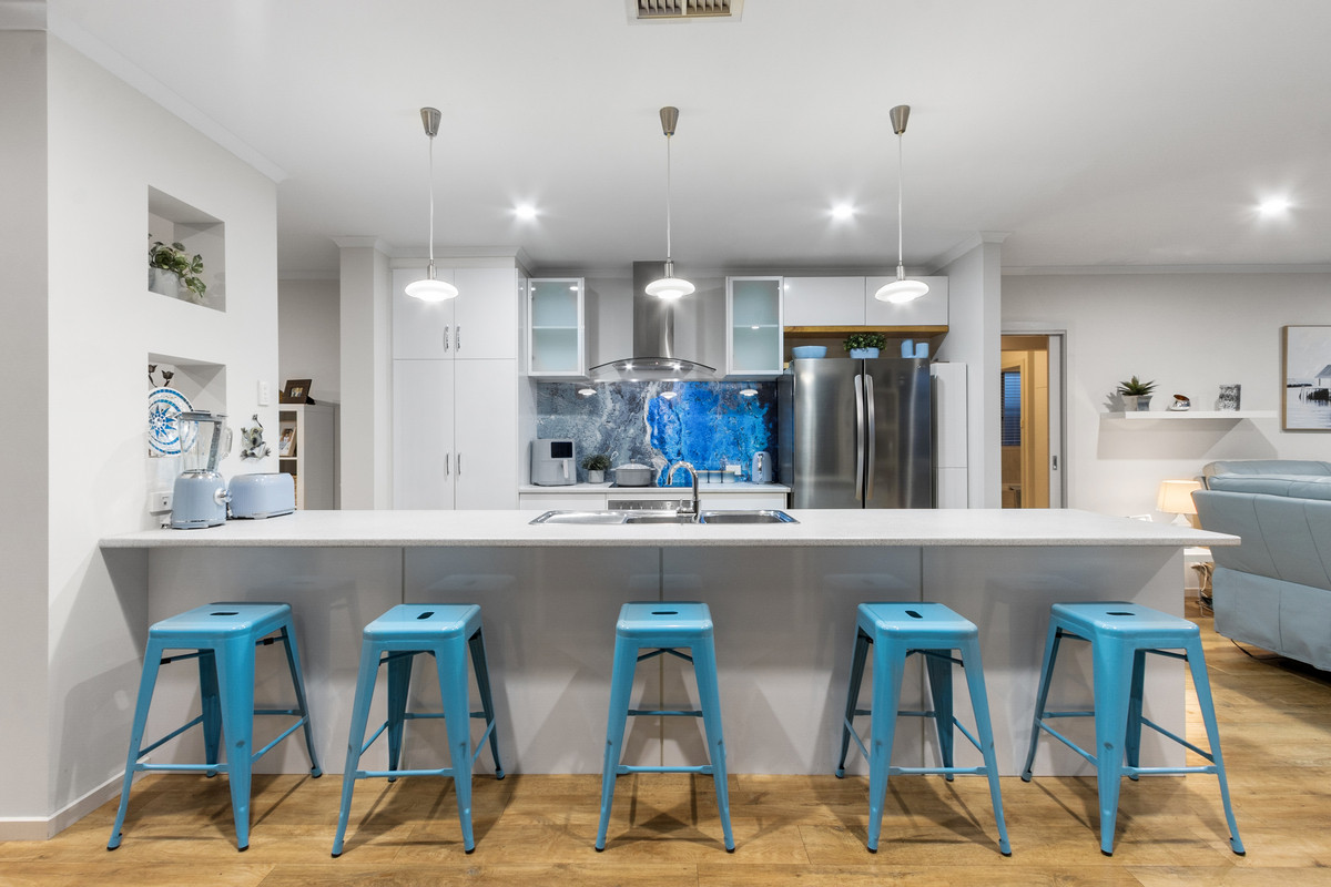 The Complete Coastal Package with Exceptional Shedding & Flexible Family Living