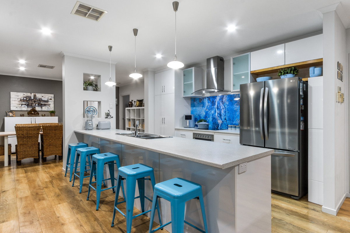 The Complete Coastal Package with Exceptional Shedding & Flexible Family Living