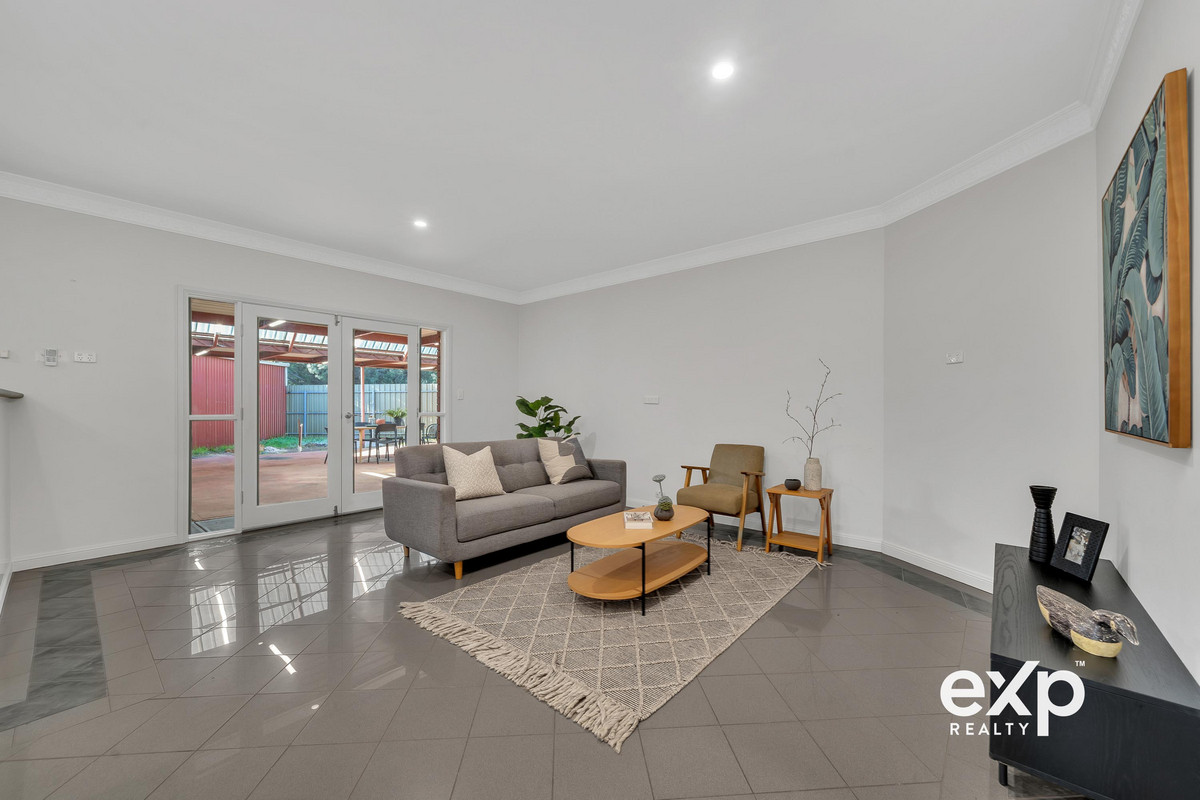 Family Living on a Massive 814sqm Block