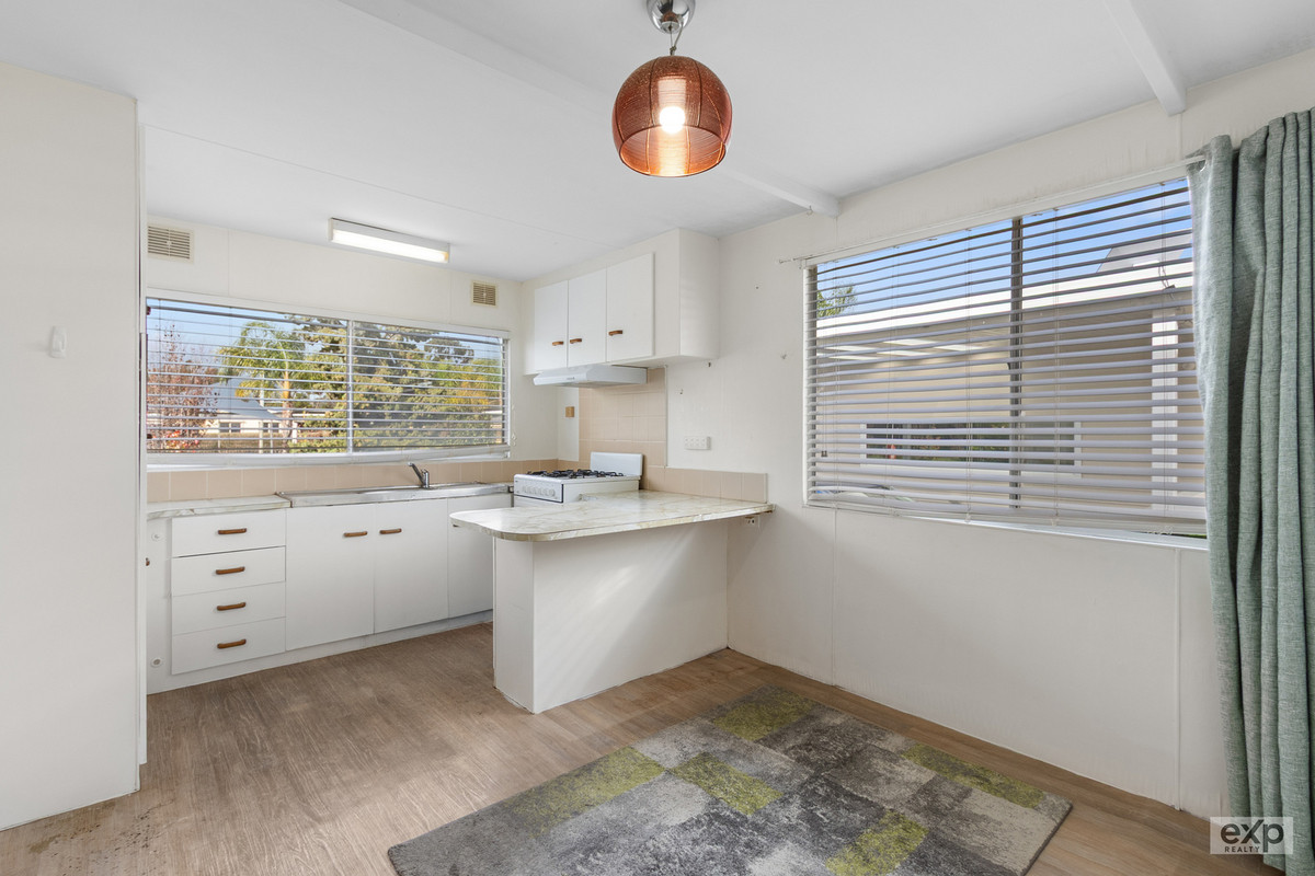 Under contract by David Washington