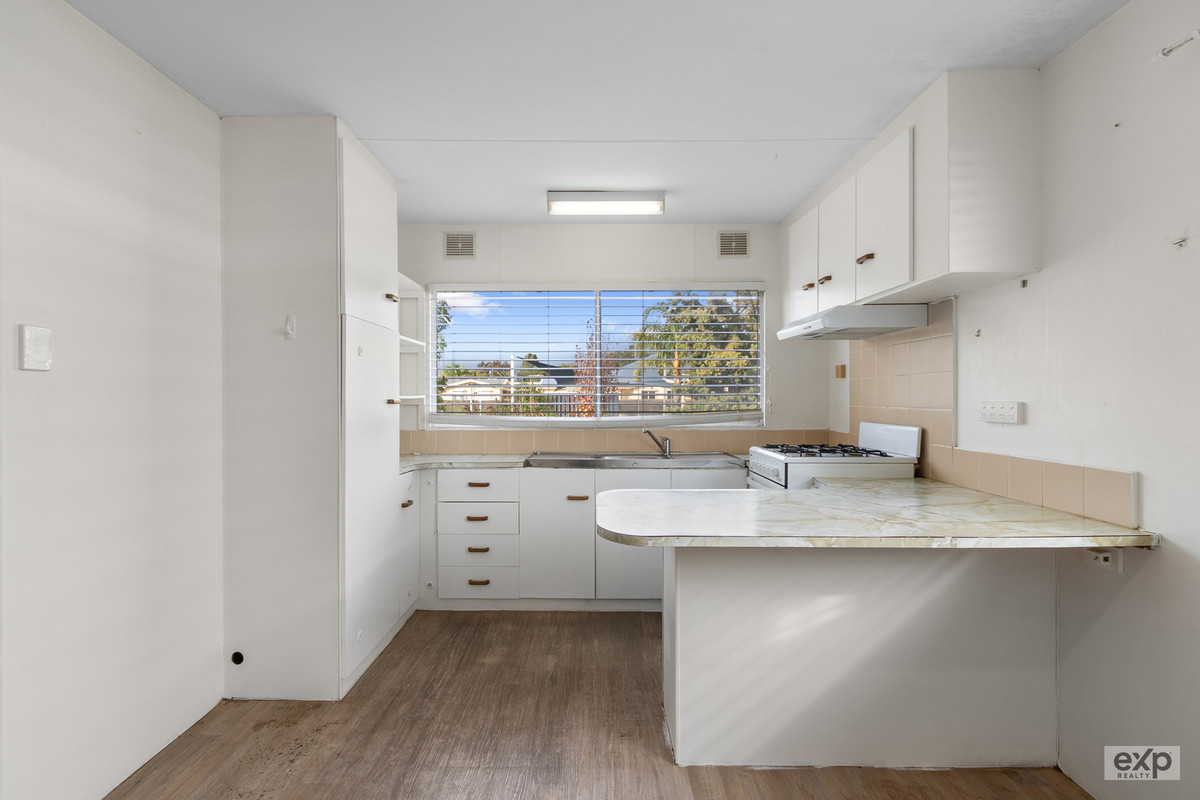 Under contract by David Washington