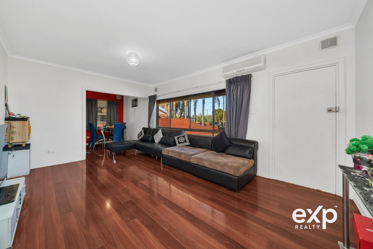 Beautifully Renovated Family Home on a Spacious 733sqm Allotment