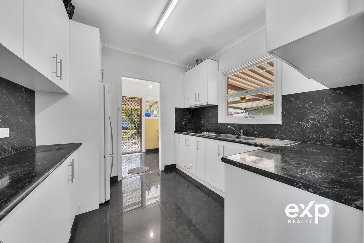 Beautifully Renovated Family Home on a Spacious 733sqm Allotment