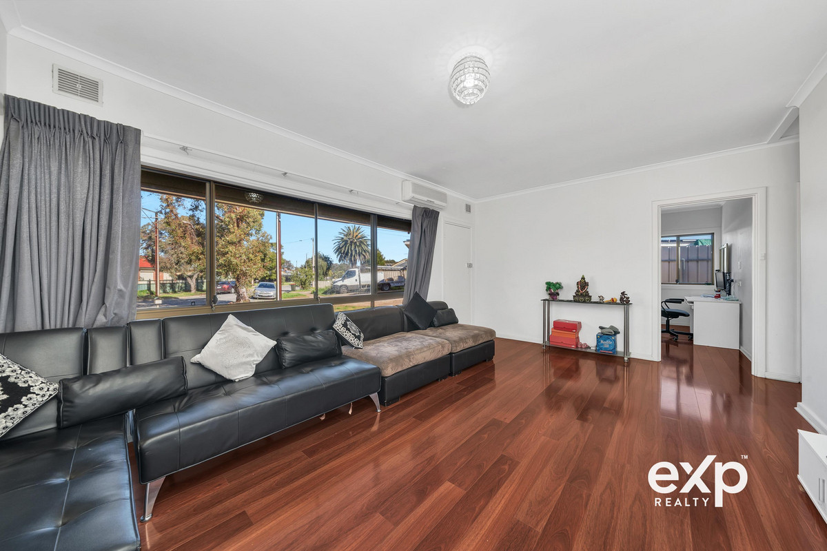 Beautifully Renovated Family Home on a Spacious 733sqm Allotment