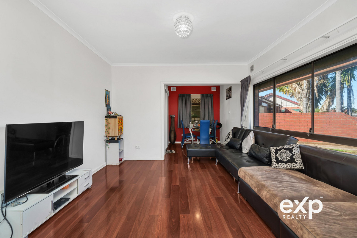 Beautifully Renovated Family Home on a Spacious 733sqm Allotment