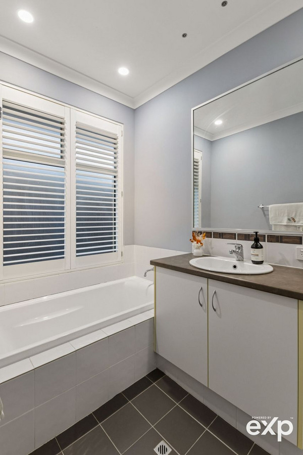 Discover Your Perfect Family Haven Lets Negotiate $949,000K - $969,000K