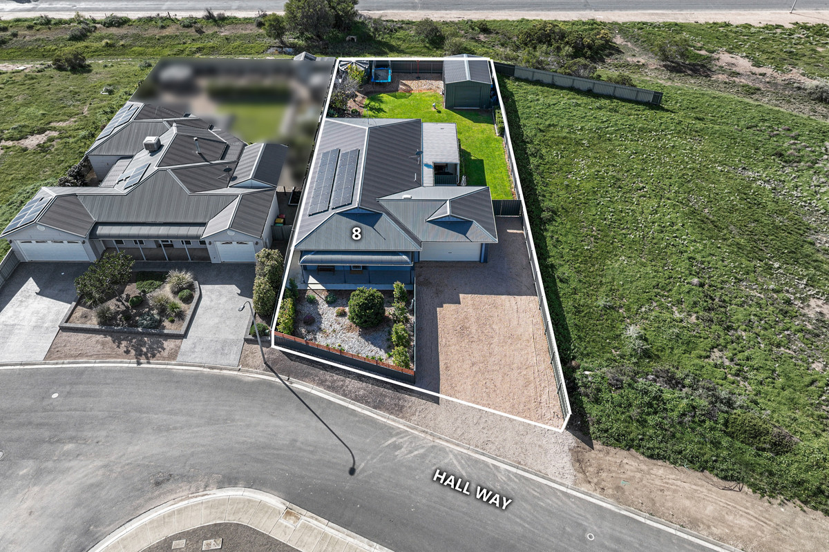 Spacious Family Living with Shed, Solar & Room