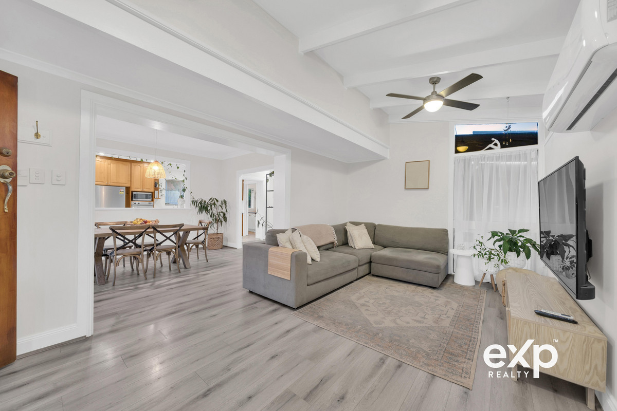 Elevated Living with Spectacular Adelaide City Views!