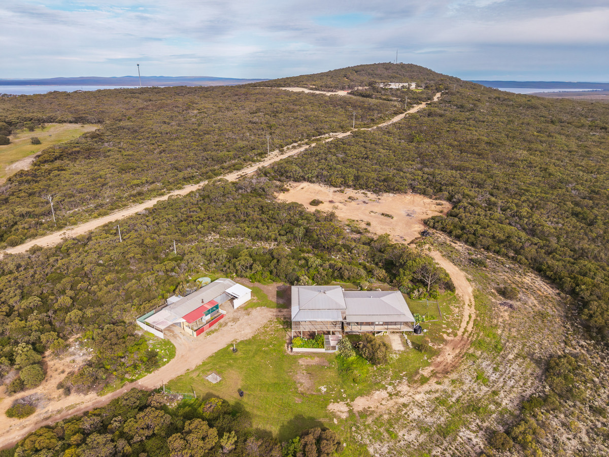 Renovator's Dream on 40ha – A Rare Lifestyle Opportunity