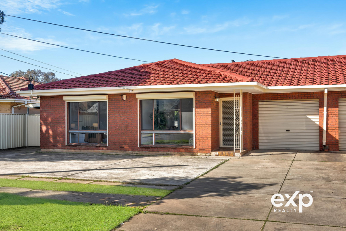 Low-Maintenance Living in a Prime Parkside Location – Perfect First Home or Investment!
