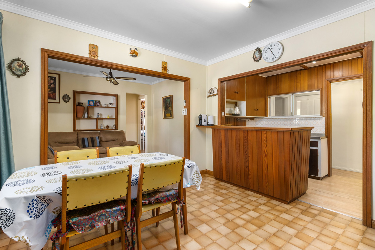 1,262sqm parcel... Renovate, Rebuild or Relax – The Choice is Yours