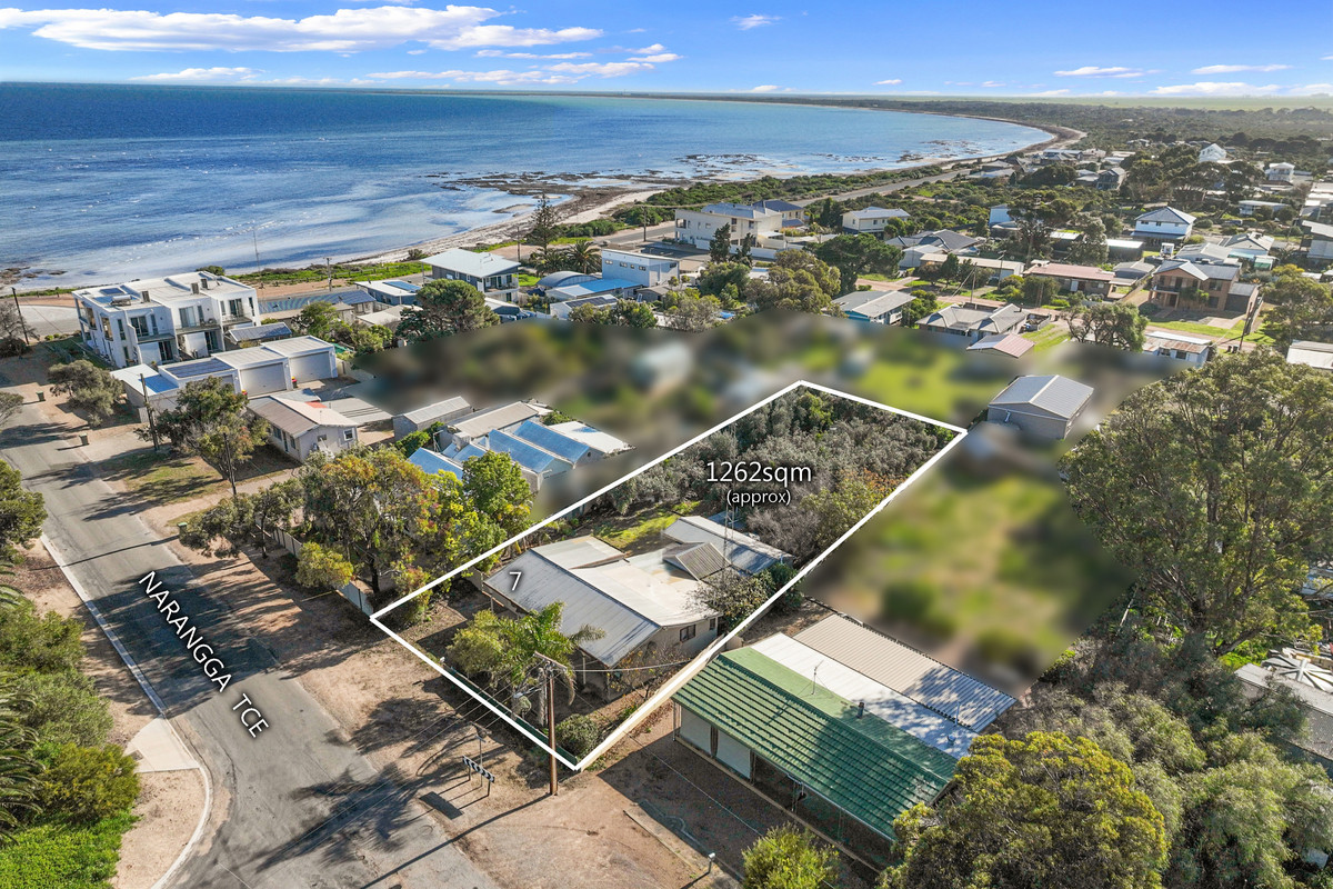 1,262sqm parcel... Renovate, Rebuild or Relax – The Choice is Yours