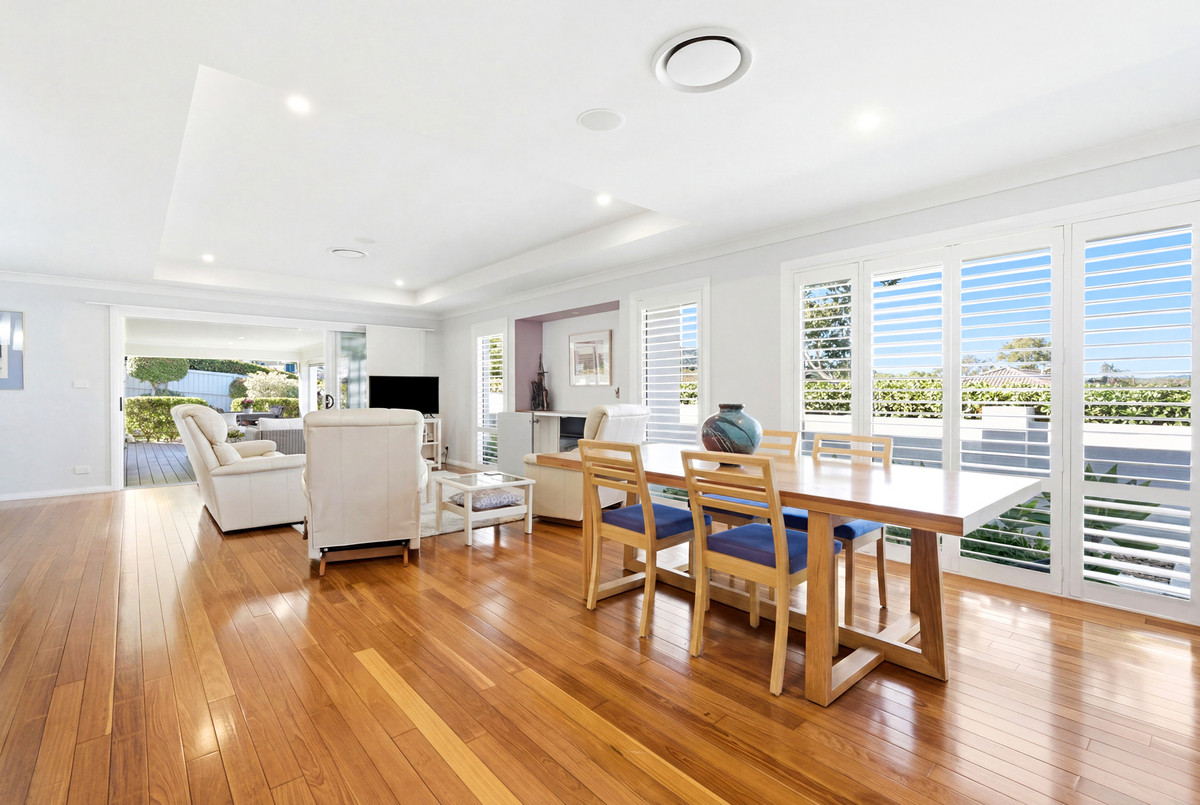 Premium Single-Level Living in Prestigious Figtree Bay Estate