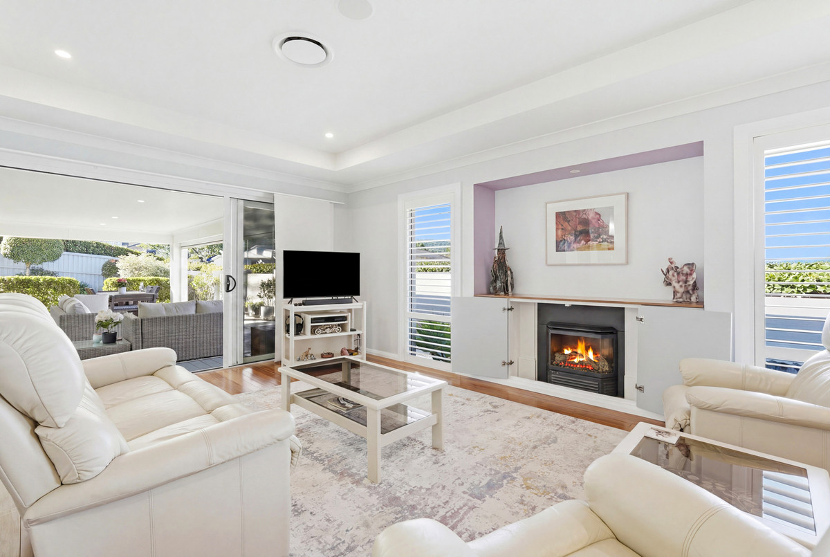 Premium Single-Level Living in Prestigious Figtree Bay Estate