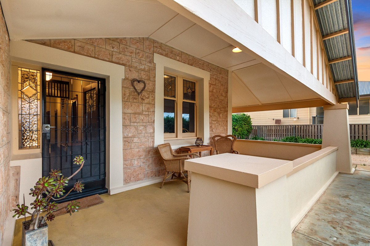 Character, Scale & Coastal Living – A Remarkable Moonta Bay Original