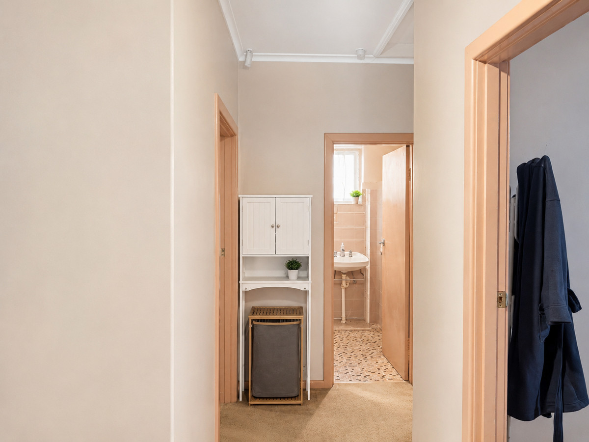Four Bedrooms, Corner Position and Over 1,000sqm of Possibility