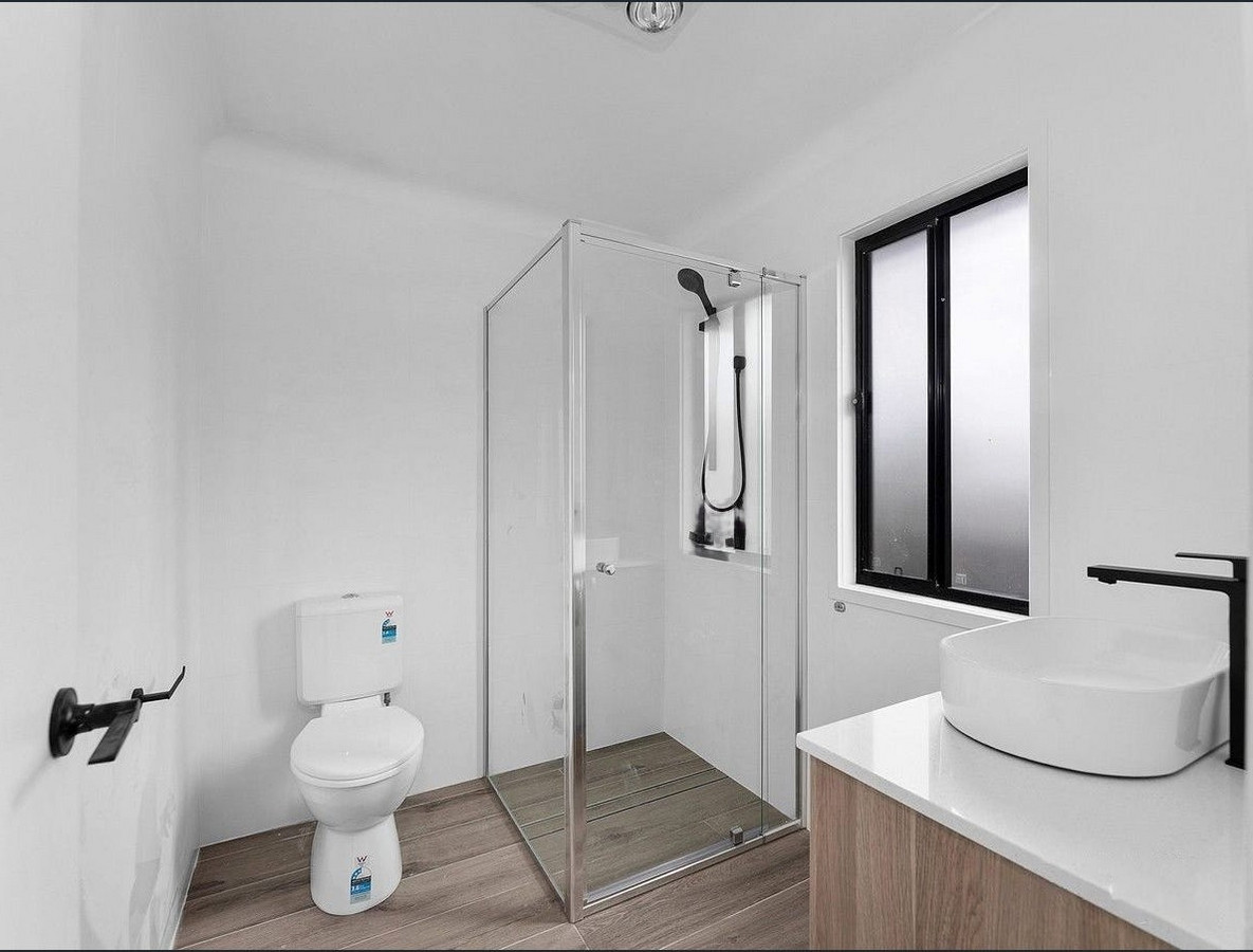 Residential for sale in Collingwood Park, 4 Brugha Close, Collingwood Park QLD 4301, 477 m²