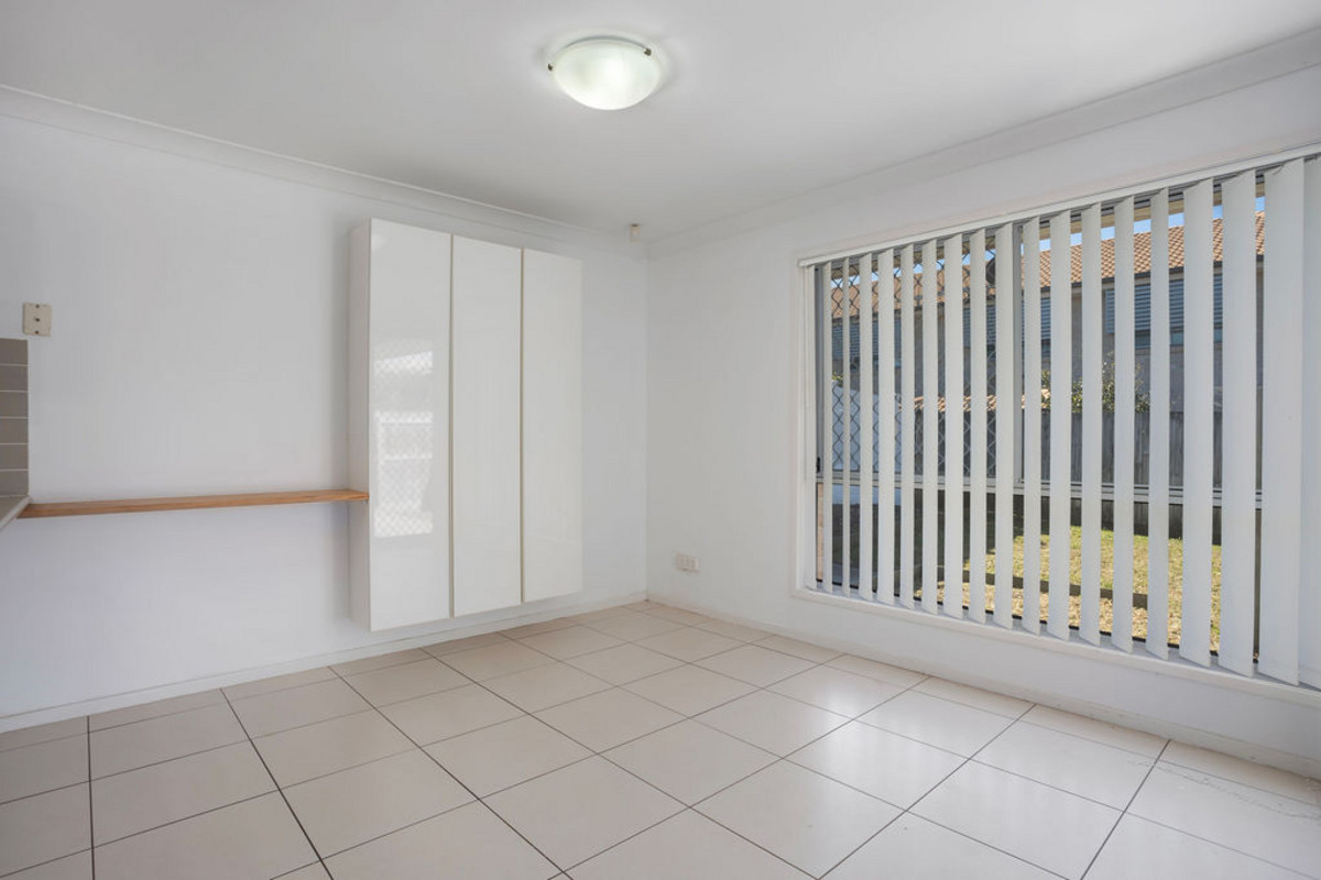 Spacious Ground-Floor Living with Every Modern Convenience!