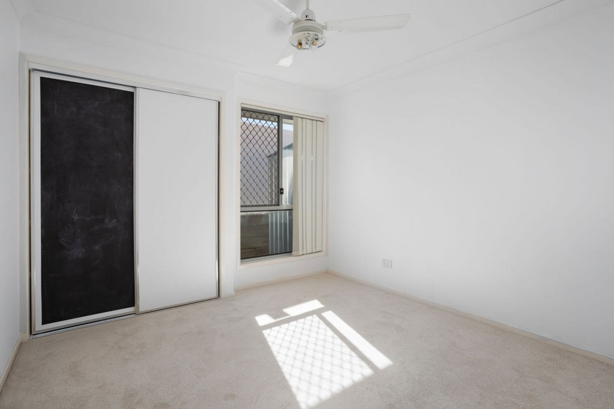 Spacious Ground-Floor Living with Every Modern Convenience!