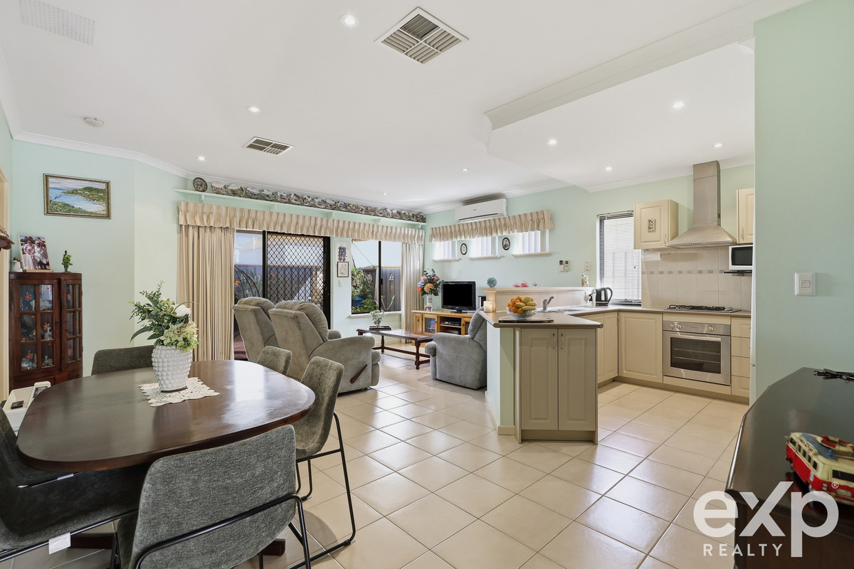 Over 55s Villa in the Heart of Rockingham