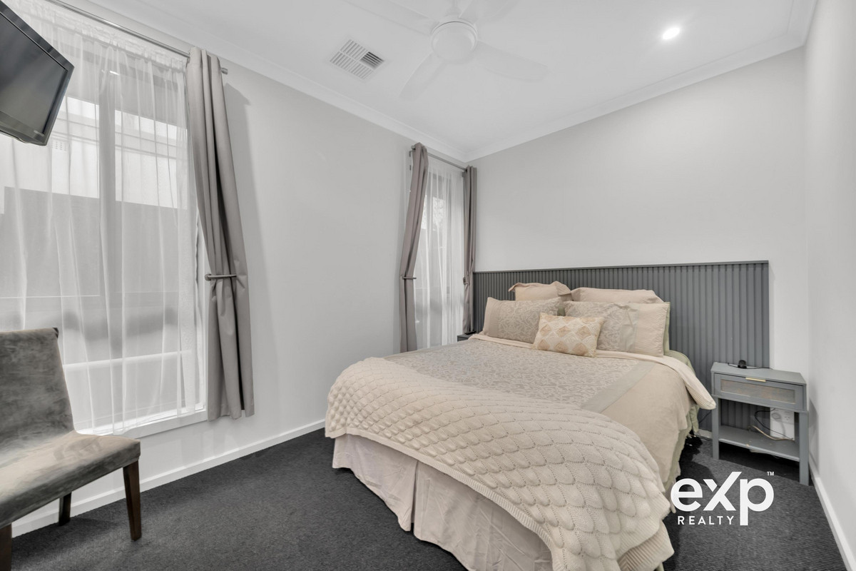Beautifully Presented, Move-In Ready in the Heart of Ridgehaven