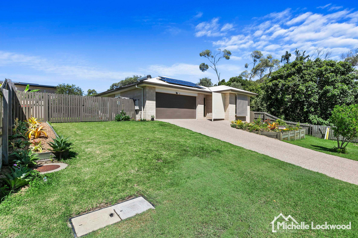 Modern Comfort, Space & Privacy in a Quiet End-of-Street Setting