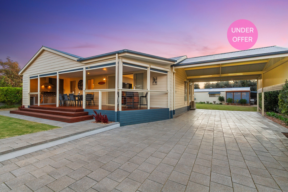 Residential for sale in Moonta Bay, 35 Moontana Avenue, Moonta Bay SA 5558, 854 m²