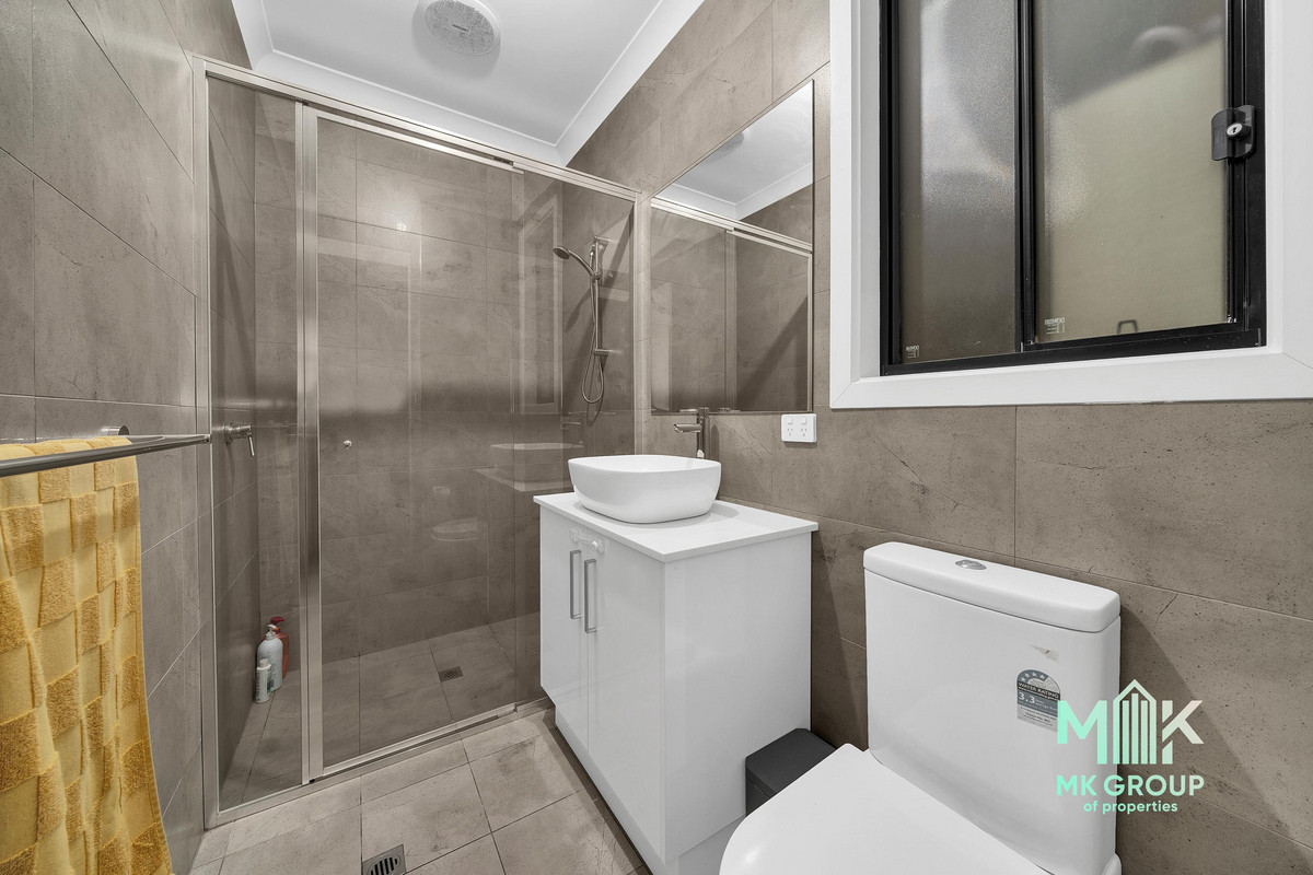 STYLISH, LOW-MAINTENANCE LIVING IN THE HEART OF HOLDEN HILL.