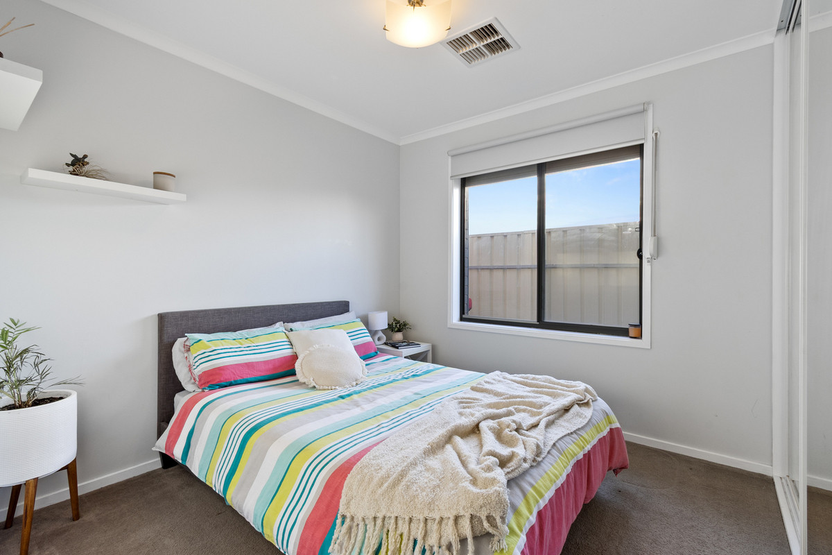Modern Family Living in a convenient location