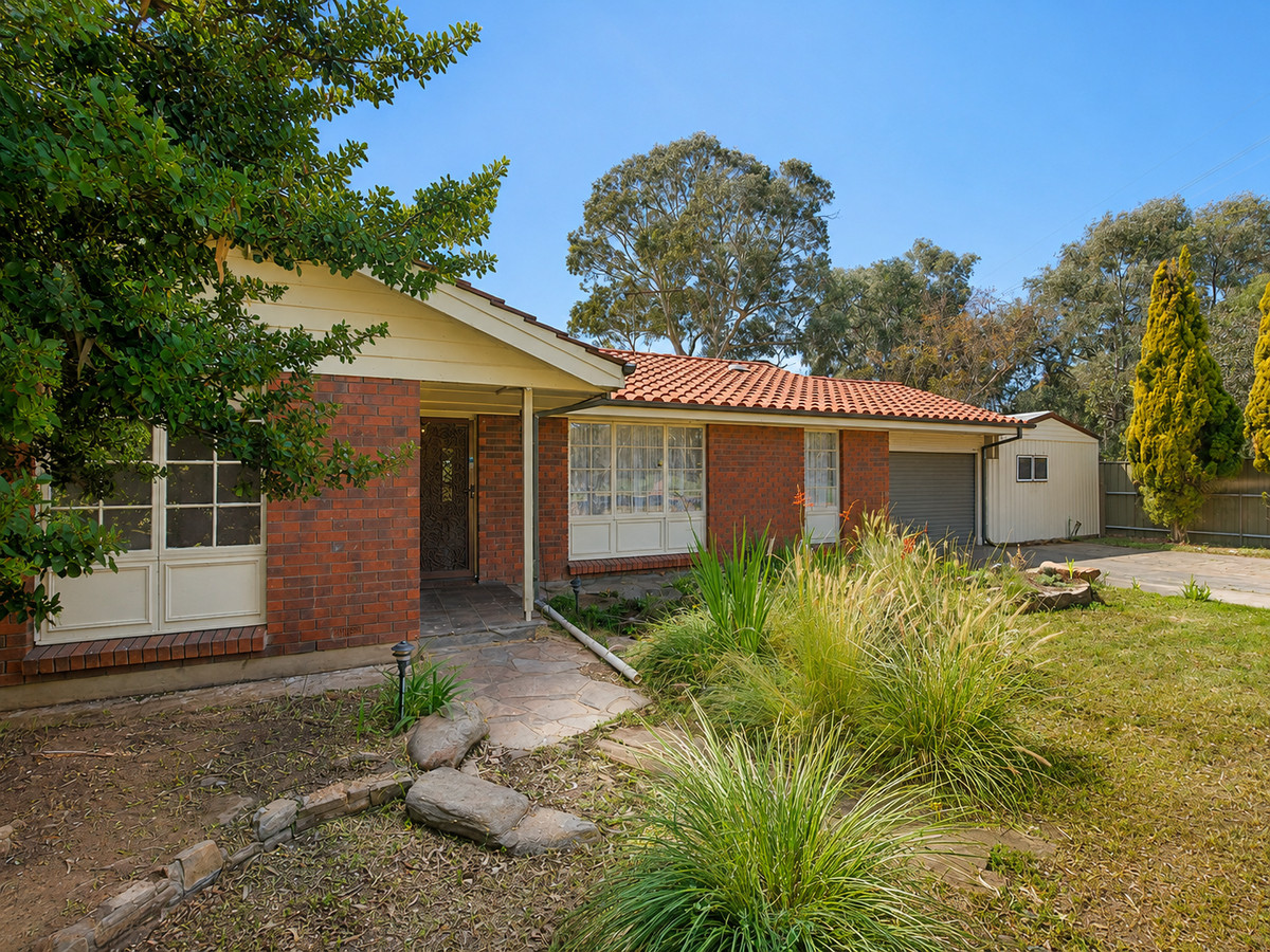 Spacious Family Living with Dual Occupancy Potential