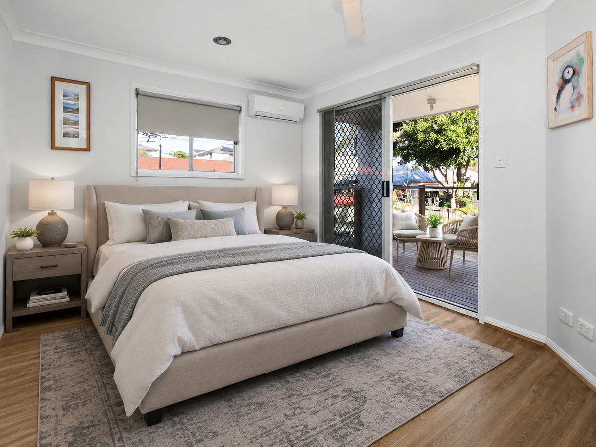 Move Straight In – Beautiful Family Home with Dual Outdoor Decks