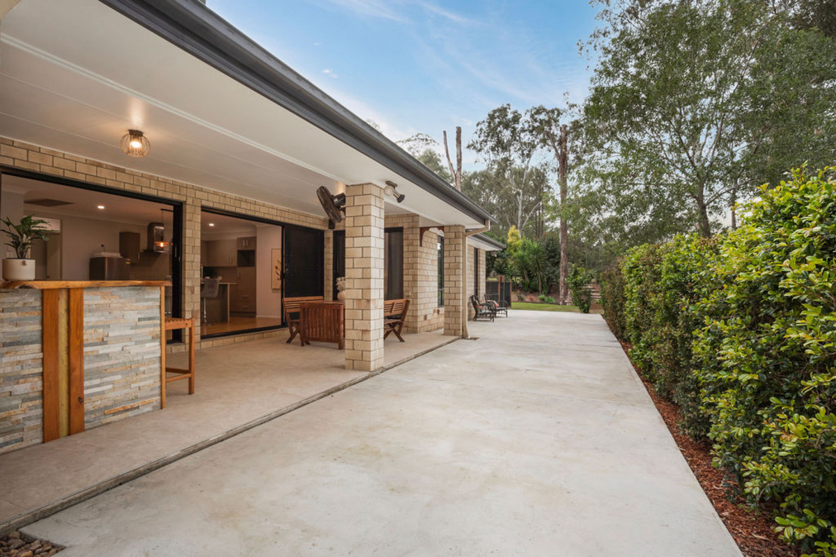 Bush Retreat with Big City Convenience.
