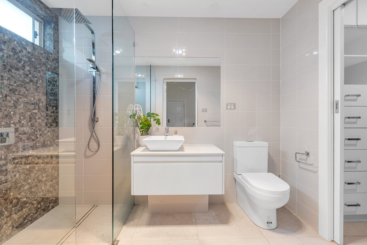 Exceptional Family Residence. Just 4km from the Adelaide CBD