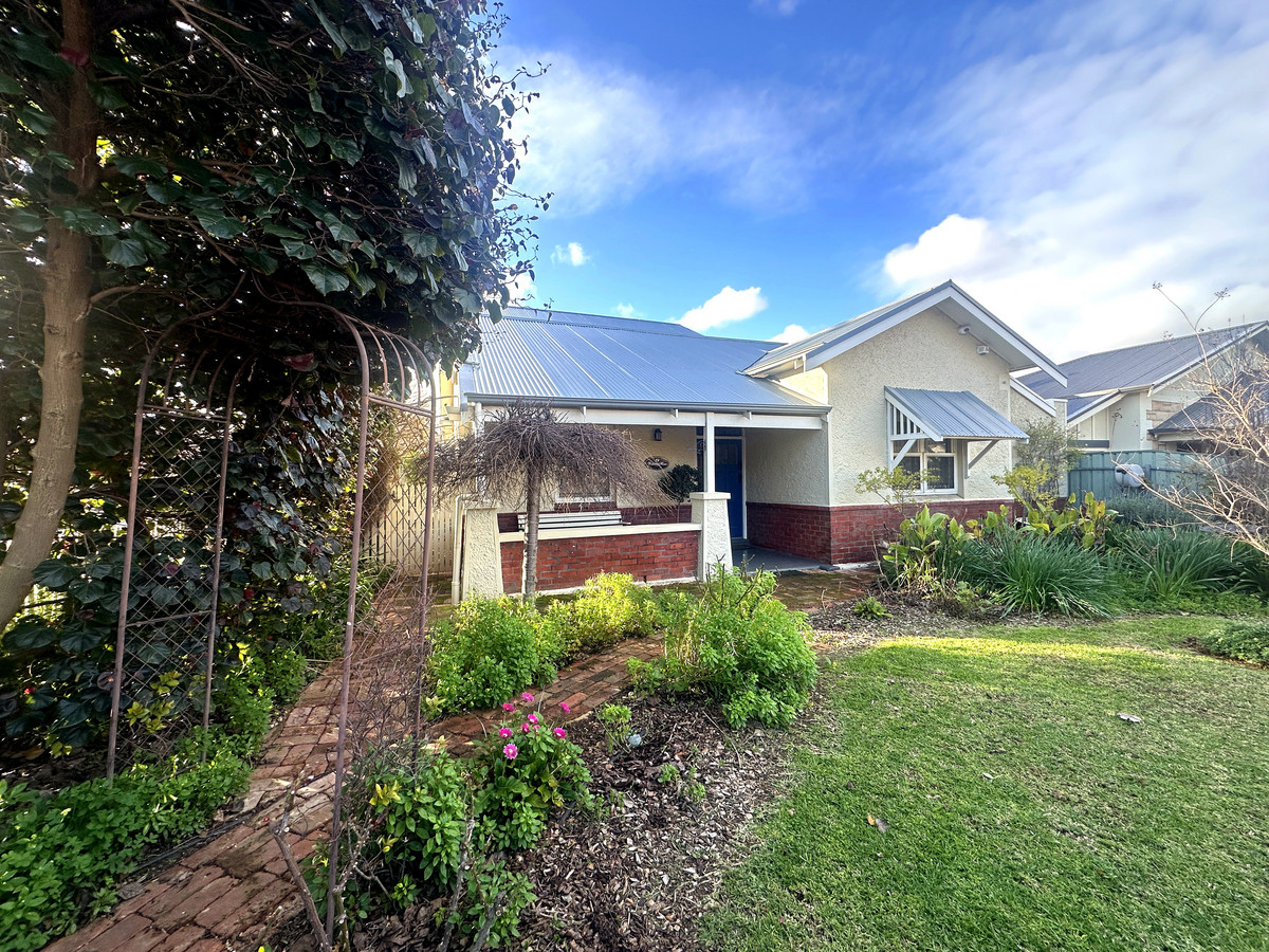 Exceptional Family Residence. Just 4km from the Adelaide CBD