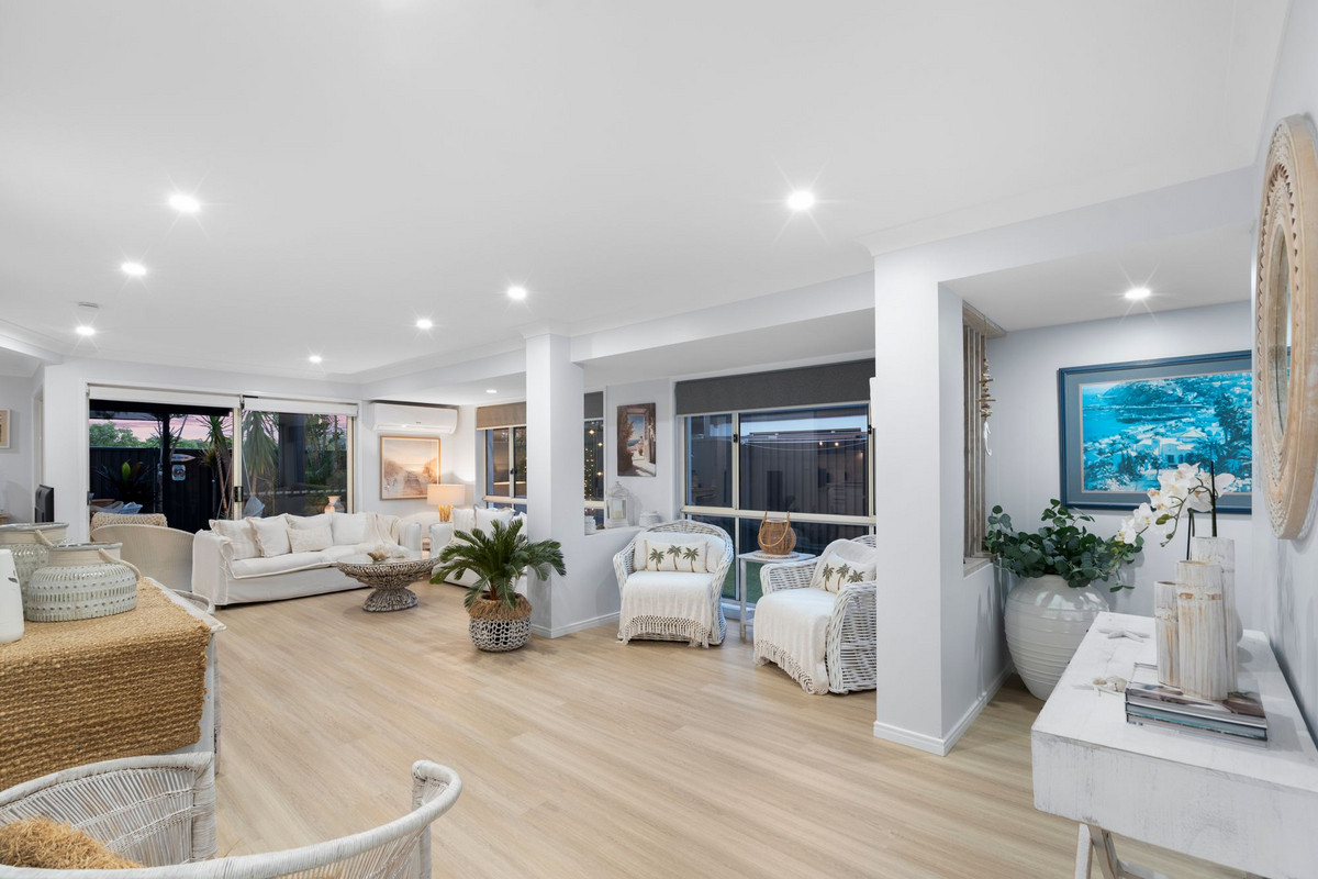 RENOVATED TO PERFECTION | ENORMOUS OUTDOOR OASIS | ABSOLUTE MUST INSPECT!