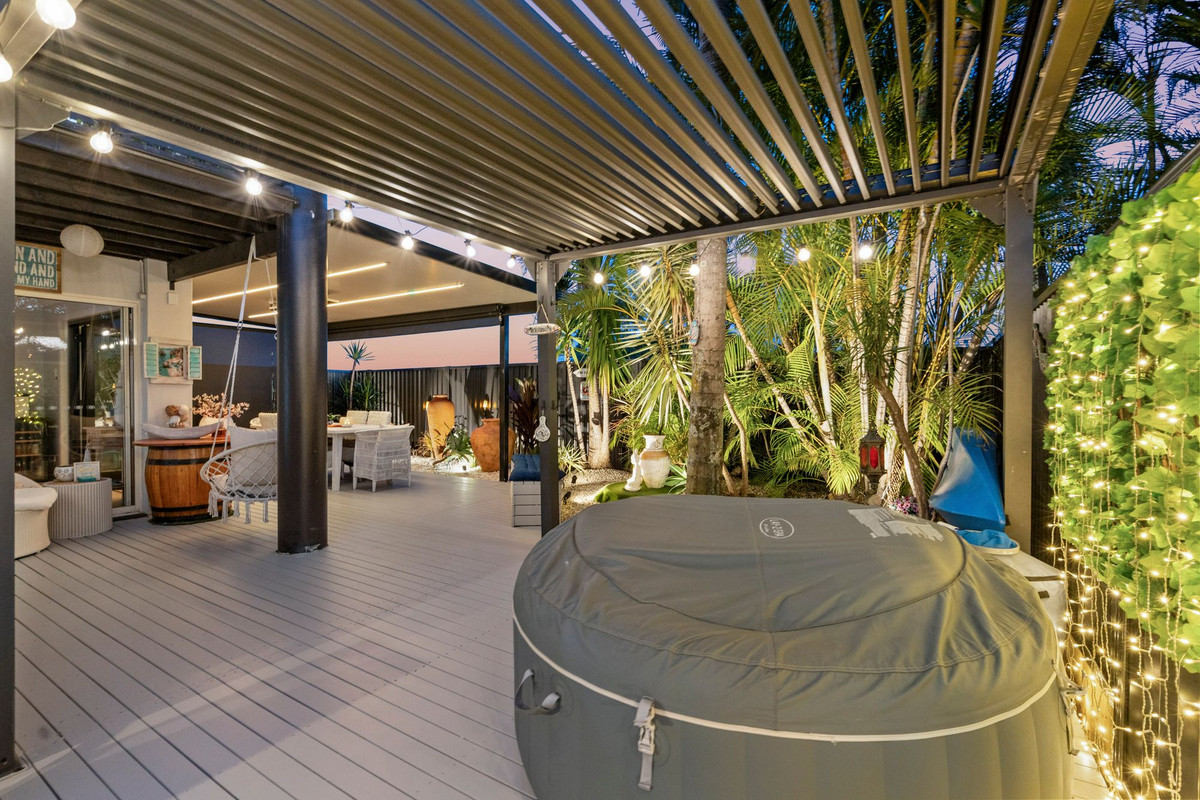 RENOVATED TO PERFECTION | ENORMOUS OUTDOOR OASIS | ABSOLUTE MUST INSPECT!