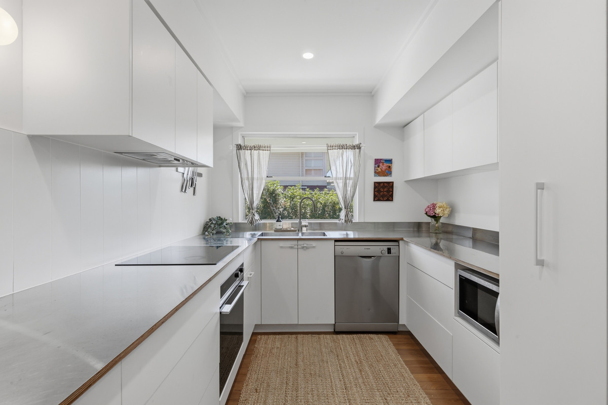 Residential for sale in Fairfield, 34 Newcastle Street, Fairfield QLD 4103, 604 m²
