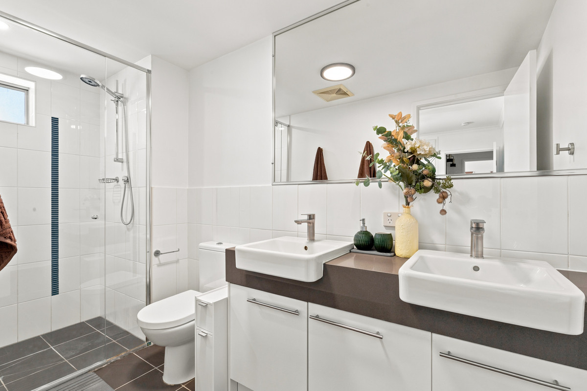 Residential for sale in Eight Mile Plains, 18/42 Slobodian Avenue, Eight Mile Plains QLD 4113