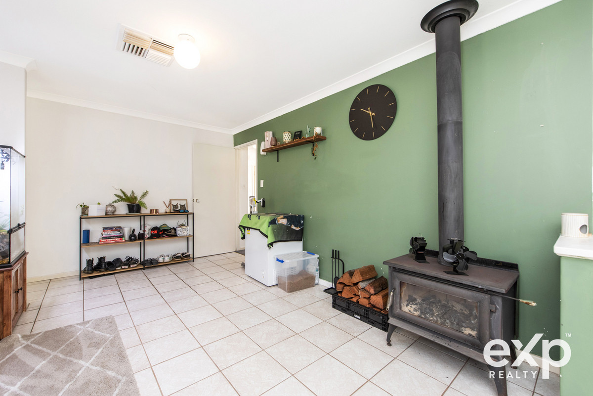 Residential for sale in Dawesville, 70 Wilderness Drive, Dawesville WA 6211, 602 m²