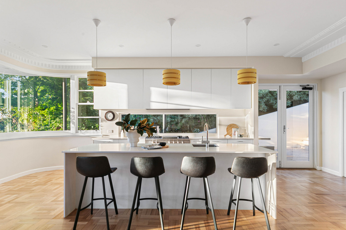 Residential for sale in Ivanhoe, 12 Rockbeare Grove, Ivanhoe VIC 3079, 2340 m²